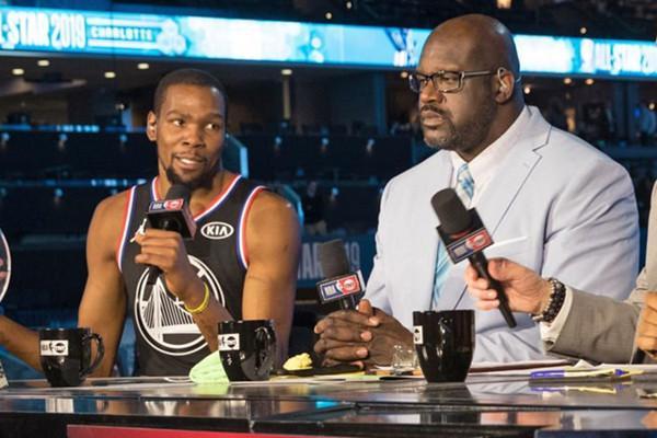 商业浪潮冲 商业浪潮冲