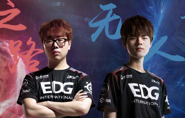 组合自成军 组合自成军