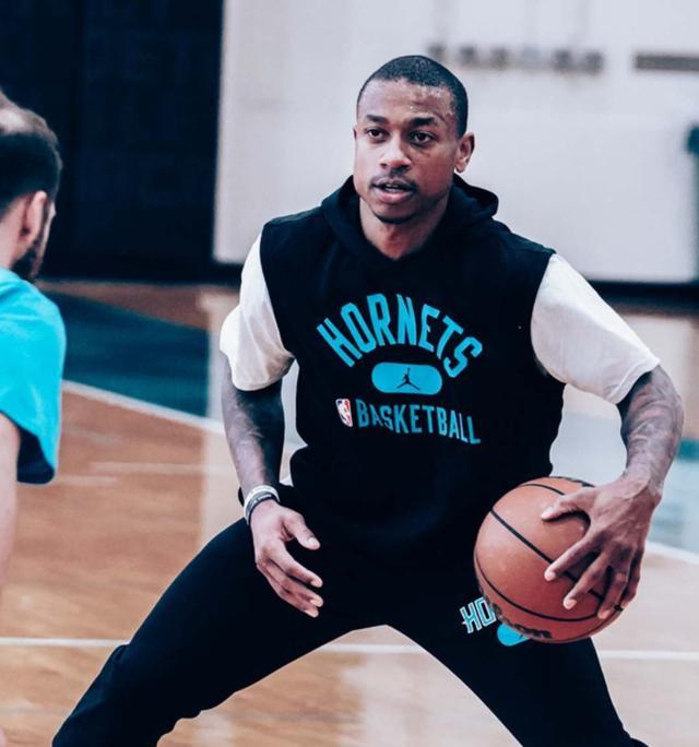 于频繁参赛 于频繁参赛